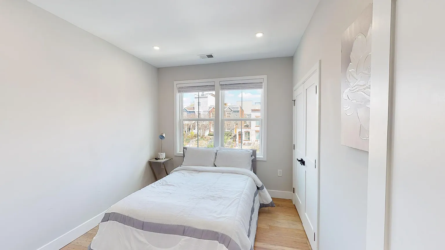 Columbia Heights Home - second private bedroom with quality bedding